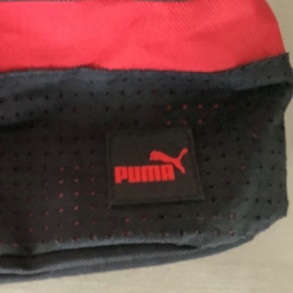 Puma Surface Sling Pack NWT - Picture 5 of 5